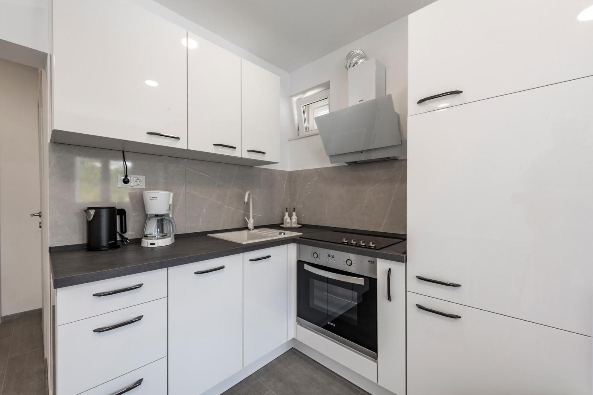 Villa California Apartments Кавтат Екстериор снимка